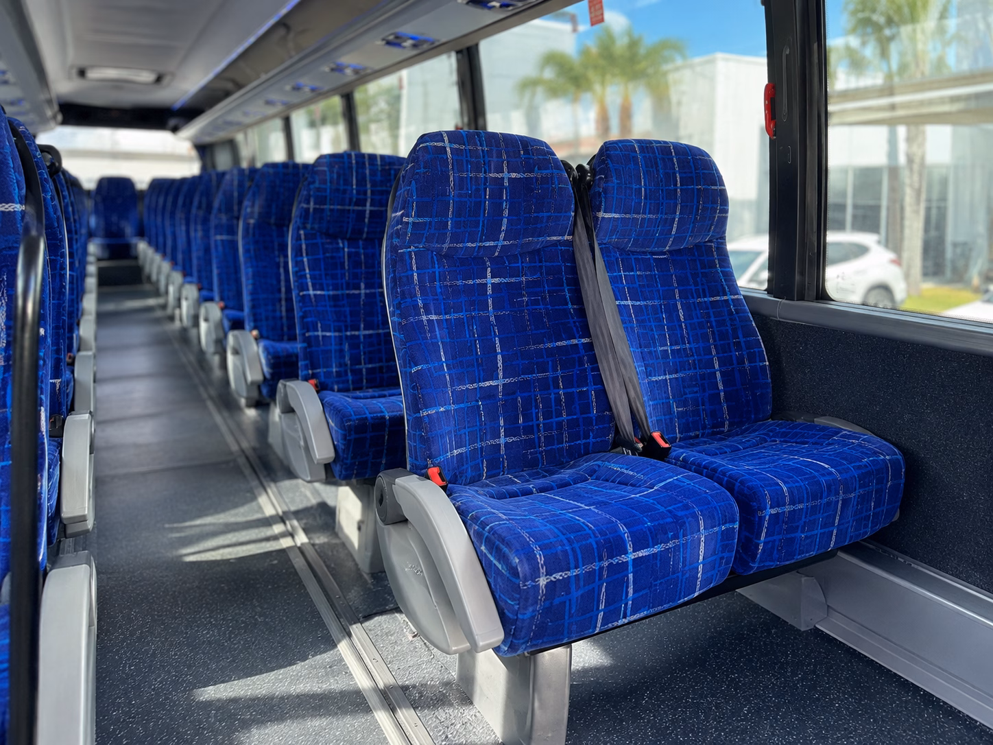 wine tour bus rentals along the downtown jacksonville brewery corridor